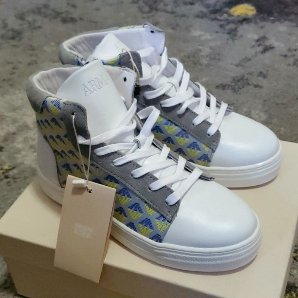 Brand new size 2.5 sneakers